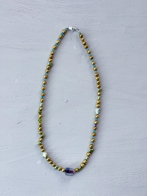 CHROMATIC AGENDA NECKLACE