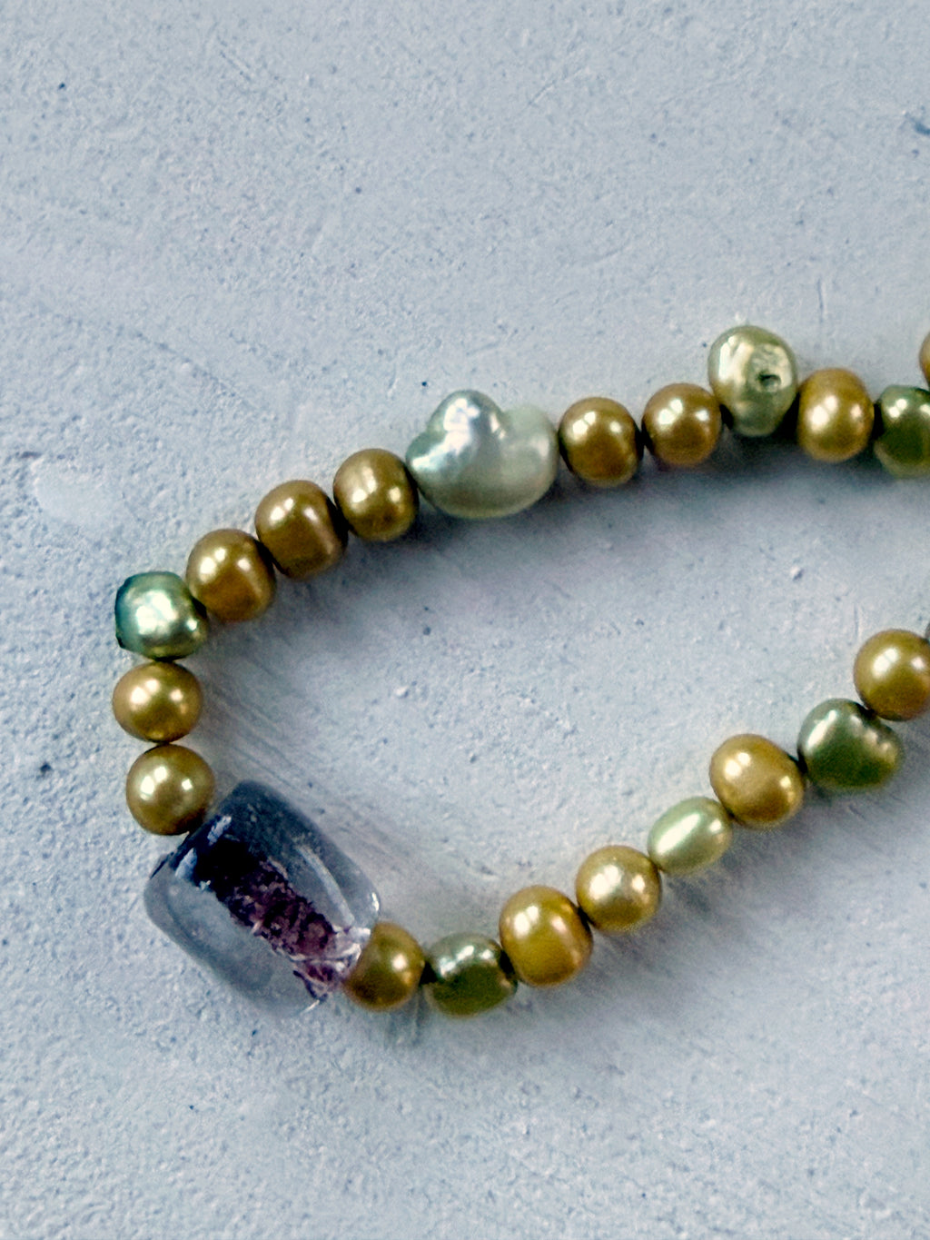 CHROMATIC AGENDA NECKLACE