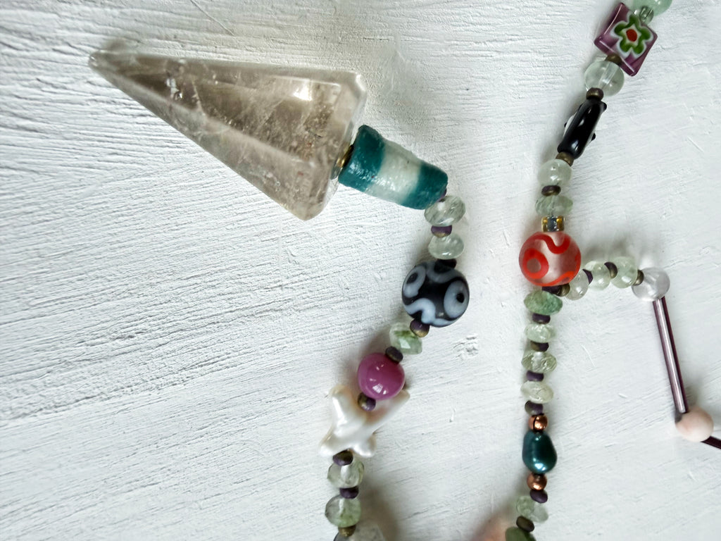 GODNODOGMA NECKLACE