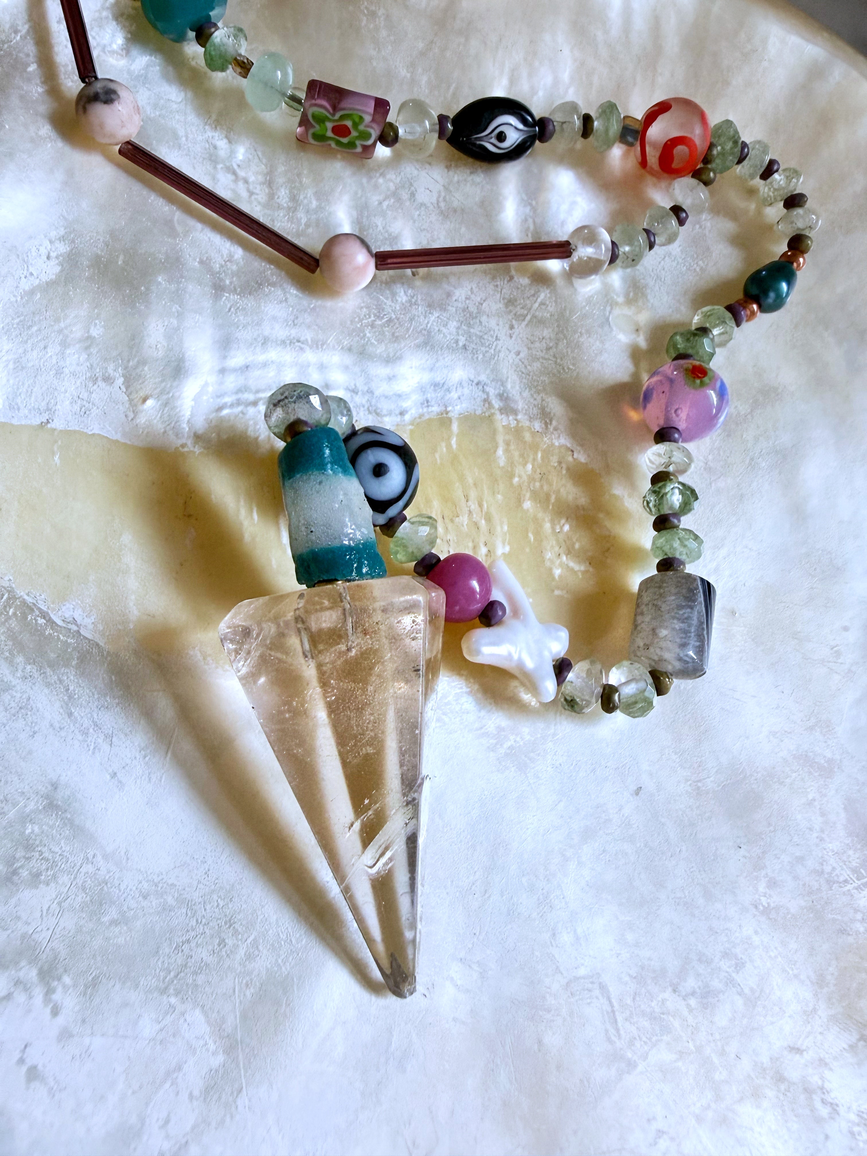 GODNODOGMA NECKLACE